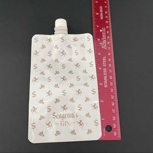87 New Seagrams Gin Limited Edition 3.75ml Drink Reusable Pouches Party, BBQ - Picture 3 of 4